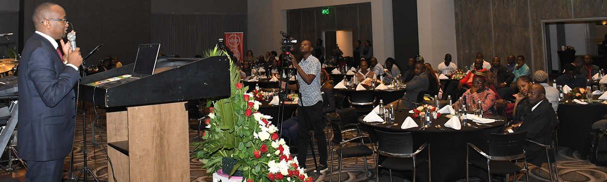 Industry leaders at the official dinner
